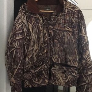 A jacket thick and wam great for hunting!🦆